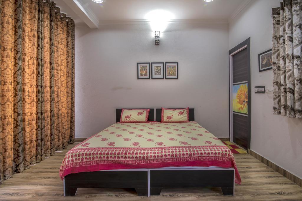 Tuk Tuk Homestay Agra  Extérieur photo