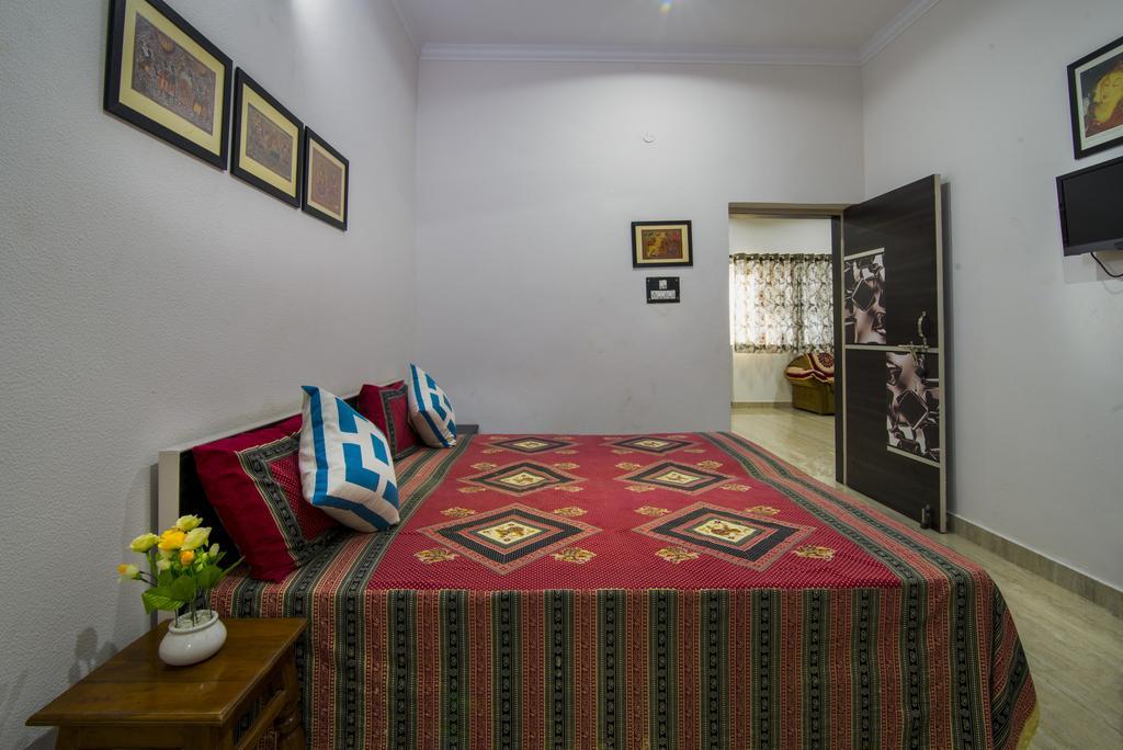 Tuk Tuk Homestay Agra  Extérieur photo