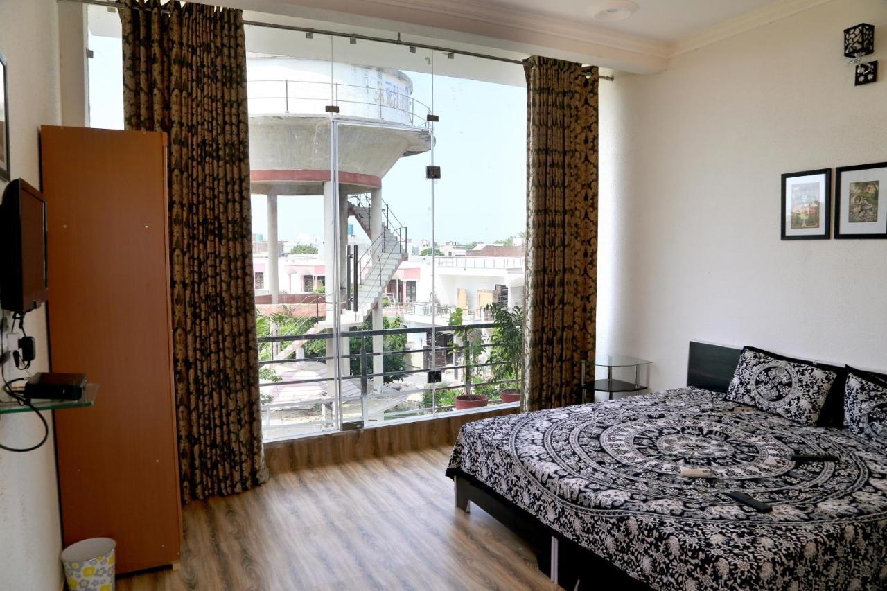 Tuk Tuk Homestay Agra  Extérieur photo