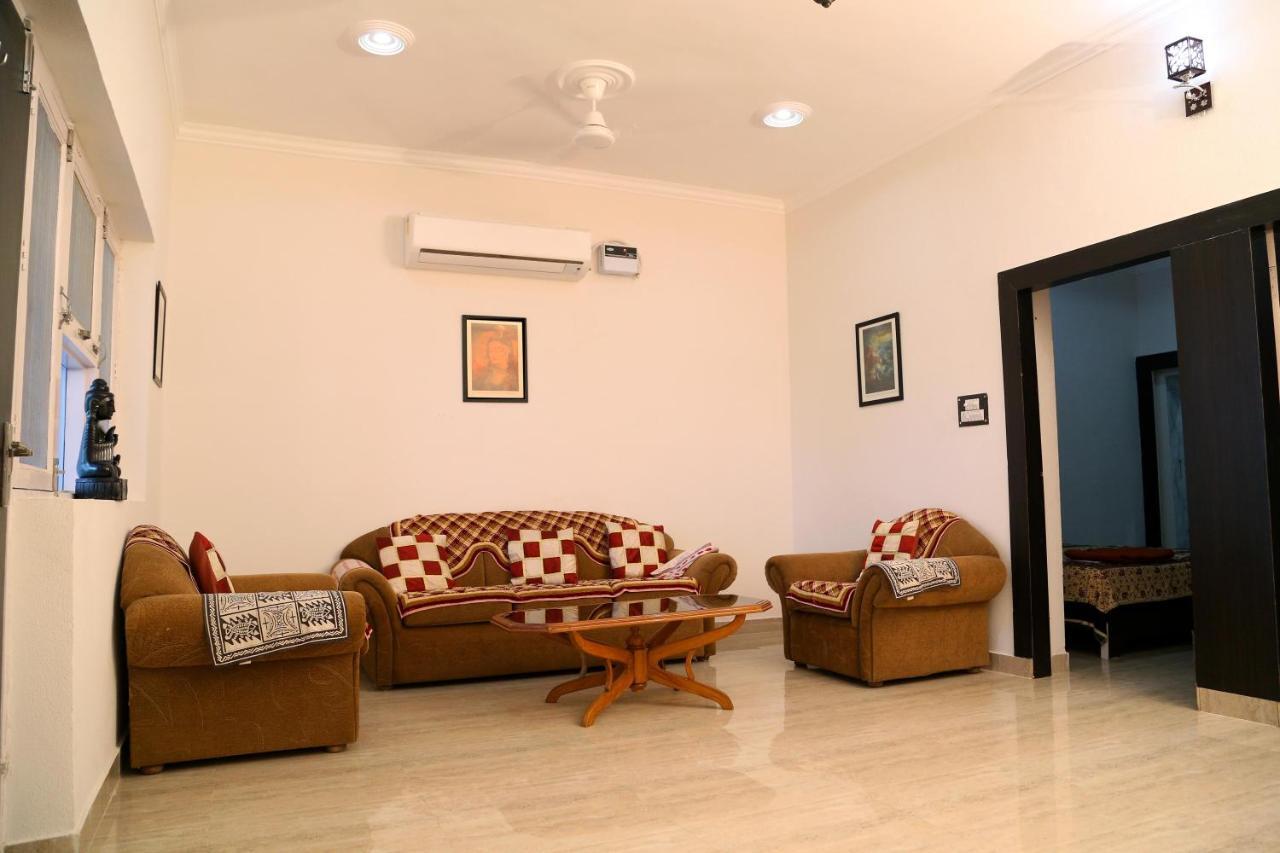 Tuk Tuk Homestay Agra  Extérieur photo